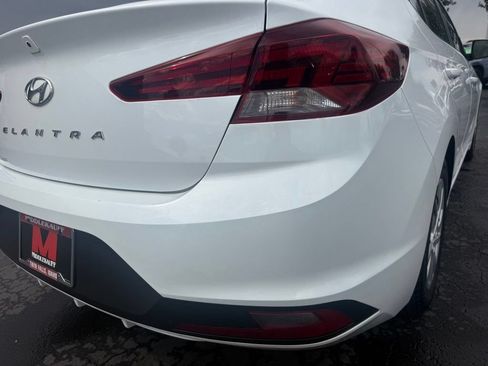 Used 2020 Hyundai Elantra SE w/ Cargo Package (C1) FWD image 14