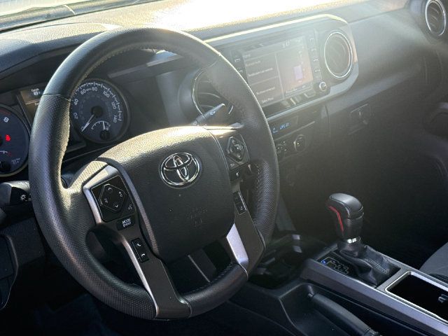 Used 2023 Toyota Tacoma TRD Off-Road AWD/4WD image 17