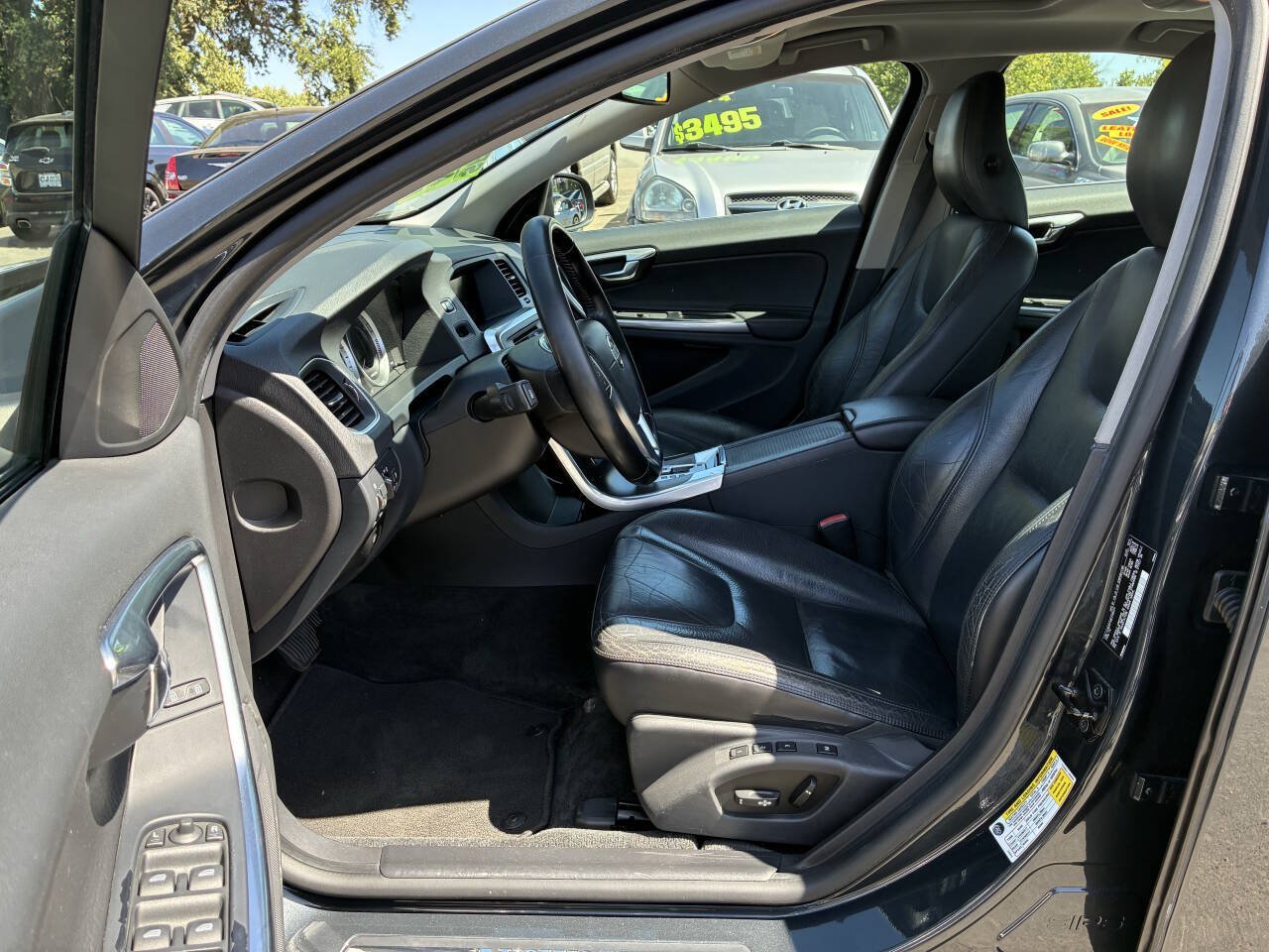 Used 2012 Volvo S60 T5 w/ Multimedia Pkg FWD image 3