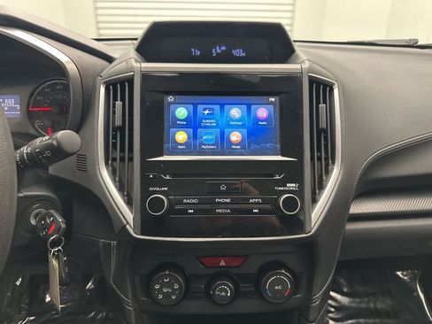 Used 2019 Subaru Impreza 2.0i Premium image 19