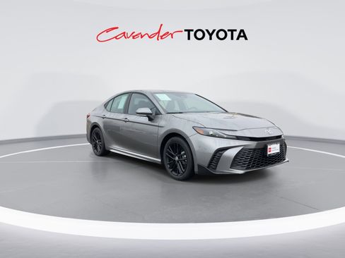 Certified 2026 Toyota Camry SE image 2