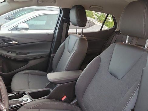 Used 2023 Buick Encore GX Select w/ Sport Touring Package FWD image 14