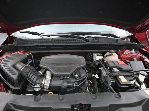 Used 2025 Chevrolet Blazer RS FWD image 12