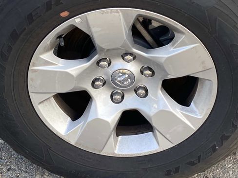 Used 2023 RAM 1500 Big Horn image 24