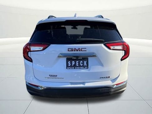 Used 2024 GMC Terrain AT4 w/ Infotainment Package II image 4