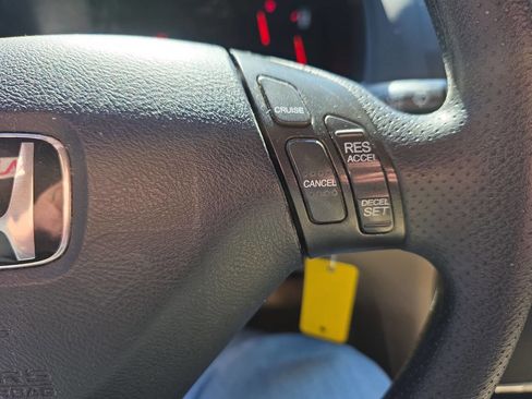 Used 2004 Honda Accord LX image 18