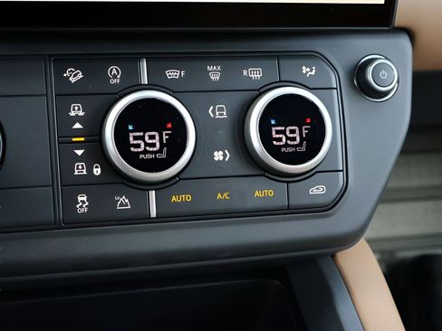 New 2026 Land Rover Defender 110 X-Dynamic SE AWD/4WD image 25