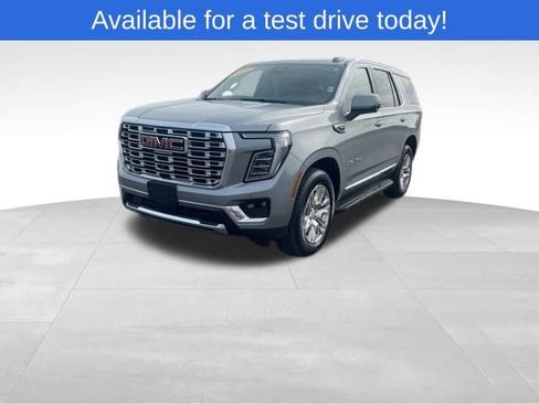 Used 2025 GMC Yukon Denali image 3