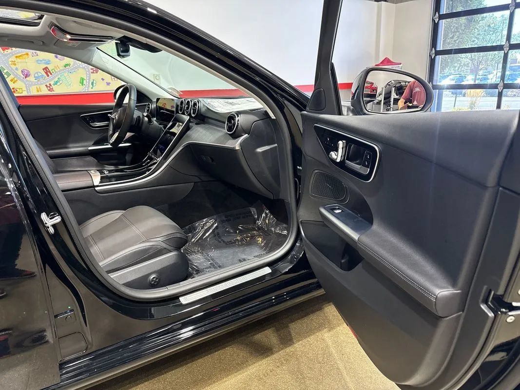 Used 2026 Mercedes-Benz C 300 4MATIC Sedan image 99