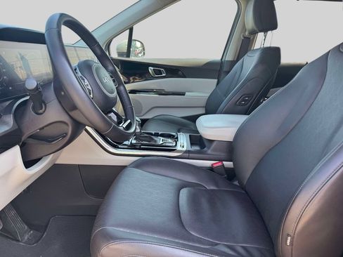 Used 2024 Kia Carnival SX FWD image 14