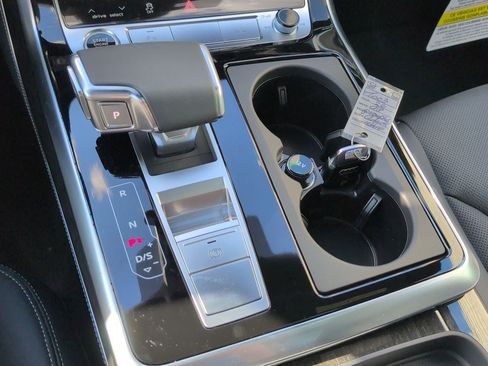 New 2026 Audi Q8 Premium Plus image 16