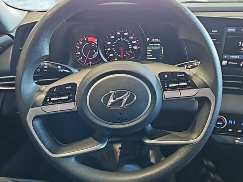 Used 2023 Hyundai Elantra SEL image 33