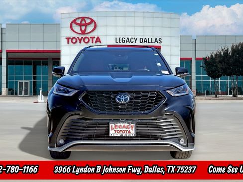 Used 2024 Toyota Highlander XSE image 5