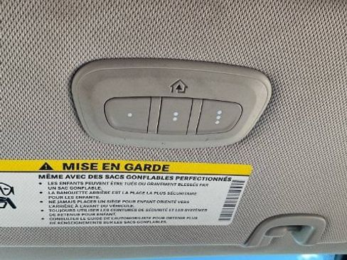 Used 2022 Chrysler Pacifica Touring-L FWD image 31