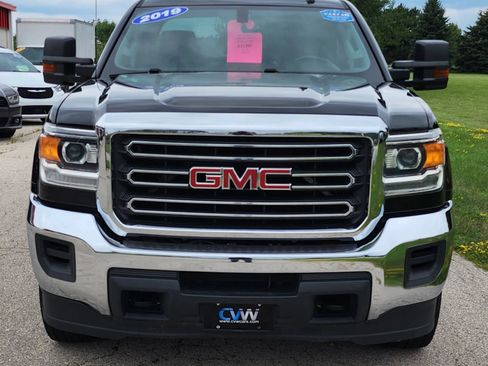 Used 2019 GMC Sierra 2500 SLE w/ Suspension Package, Off-Road AWD/4WD image 15