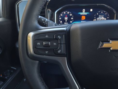 Used 2023 Chevrolet Silverado 1500 LTZ AWD/4WD image 19