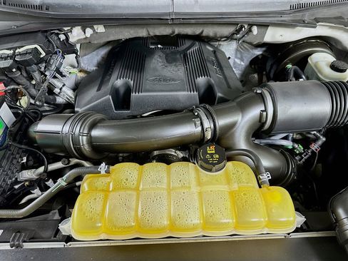 Used 2017 Ford F150 Lariat image 8