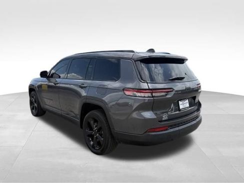Used 2021 Jeep Grand Cherokee L Laredo AWD/4WD image 11