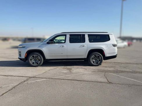 New 2026 Jeep Grand Wagoneer L 2WD image 6