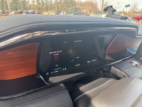 Used 2018 Lincoln Navigator L Reserve w/ Technology Package image 11