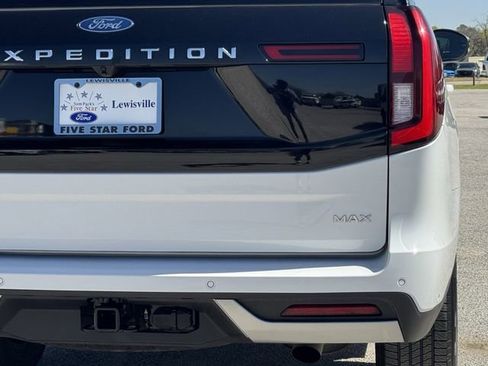 Used 2025 Ford Expedition Max Platinum image 6