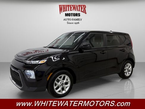 Used 2021 Kia Soul S FWD image 1