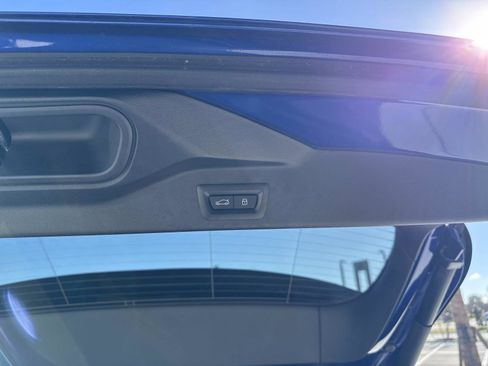 Used 2025 BMW X5 M60i image 13