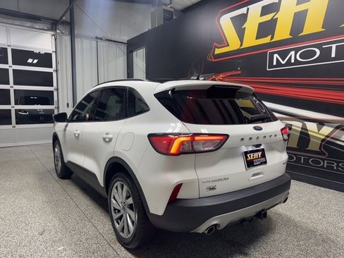 Used 2022 Ford Escape Titanium w/ Titanium Elite Package image 20