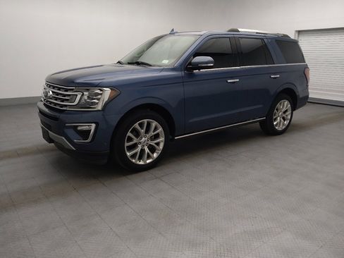 Used 2019 Ford Expedition Limited w/ Equipment Group 302A RWD image 2