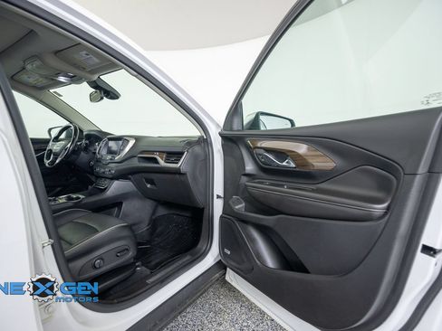 Used 2020 GMC Terrain Denali w/ Denali Premium Package AWD/4WD image 40