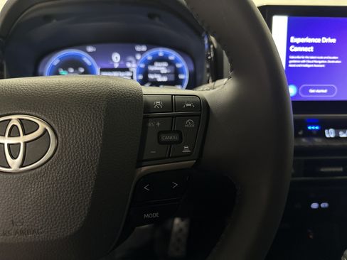Used 2025 Toyota Camry XSE w/ Premium Package FWD image 20