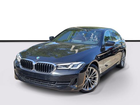 Used 2023 BMW 530i w/ Premium Package RWD image 3
