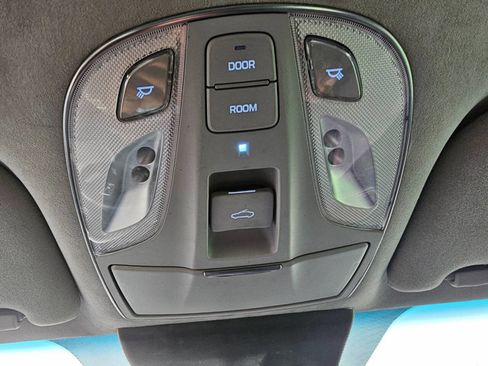 Used 2016 Hyundai Equus Signature image 43