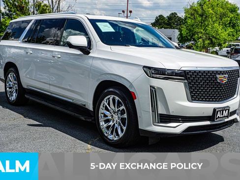 Used 2023 Cadillac Escalade ESV Premium Luxury w/ Touring Package image 4