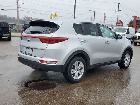 Used 2019 Kia Sportage LX image 3
