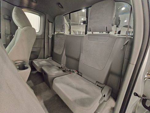 Used 2011 Toyota Tacoma 4x4 Access Cab w/ SR5 Pkg #2 image 30