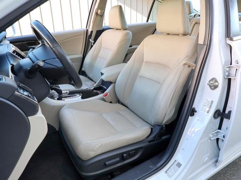 Used 2016 Honda Accord EX-L image 13