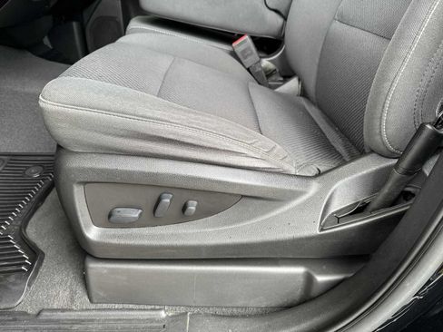 Used 2018 Chevrolet Silverado 1500 LT w/ All Star Edition AWD/4WD image 13
