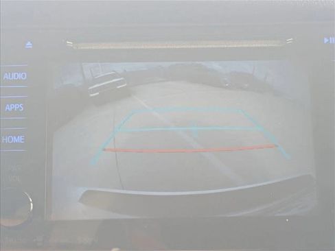 Used 2017 Toyota Sienna SE image 13