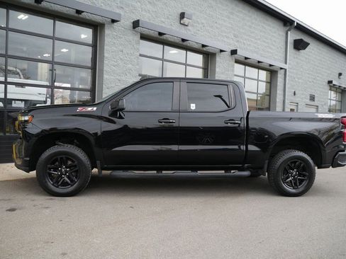 Used 2019 Chevrolet Silverado 1500 LT Trail Boss image 3