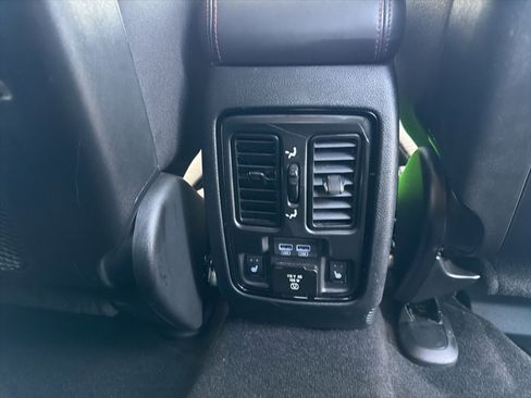 Used 2022 Dodge Durango R/T image 33