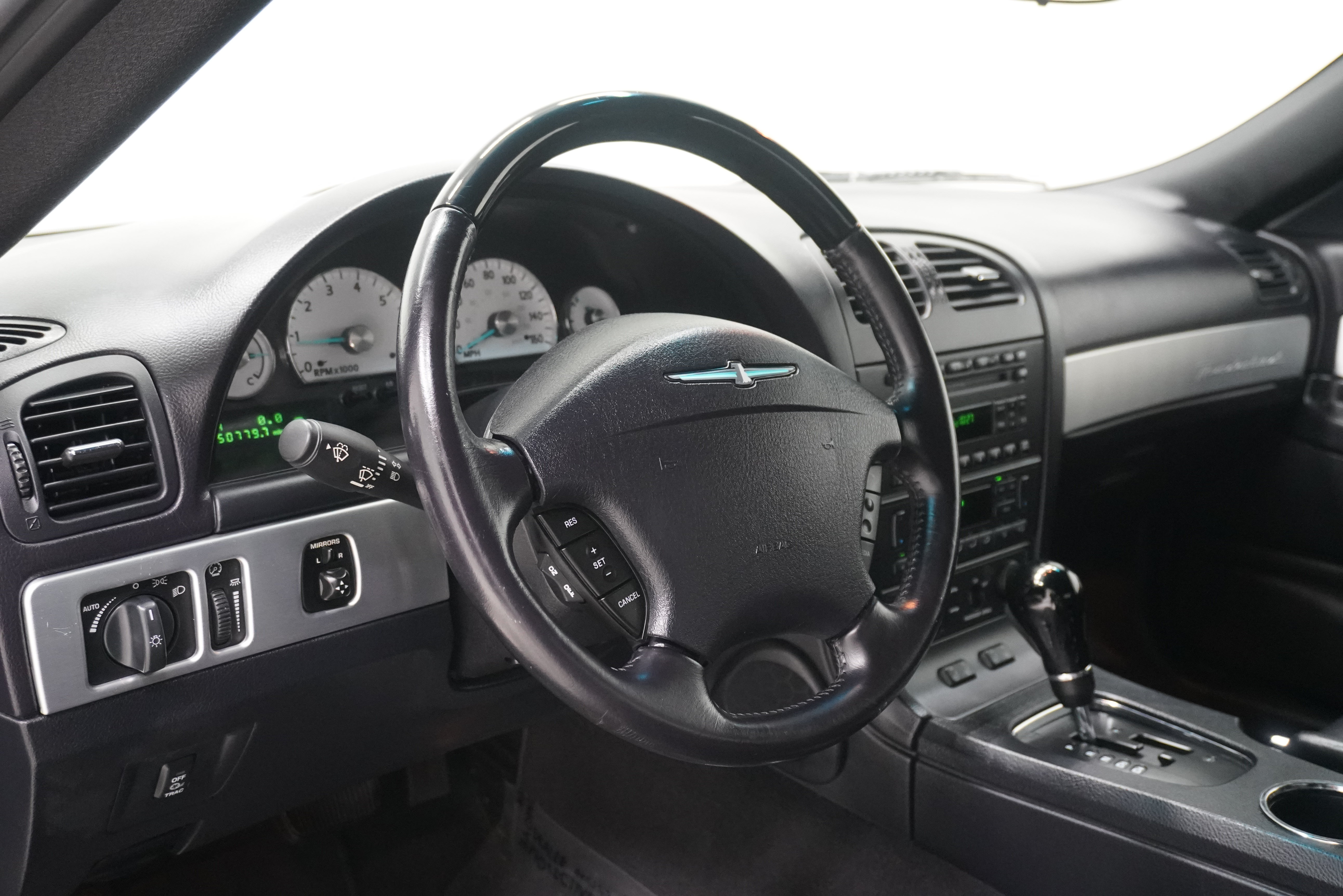 Used 2003 Ford Thunderbird RWD image 11