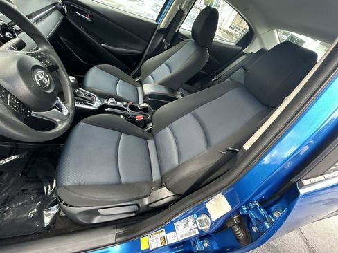 Used 2018 Toyota Yaris iA image 11
