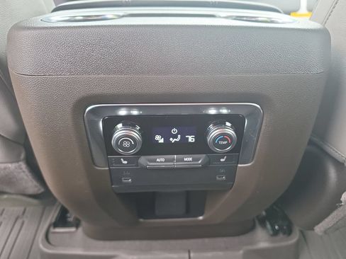 New 2026 GMC Yukon Elevation AWD/4WD image 21