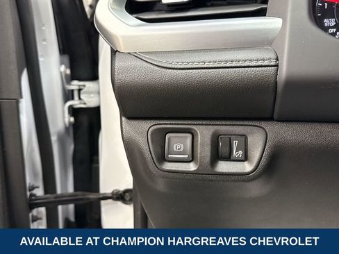 Certified 2023 GMC Acadia SLE w/ Driver Convenience Package image 23