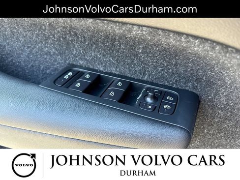 Used 2019 Volvo XC40 T5 Momentum AWD/4WD image 22