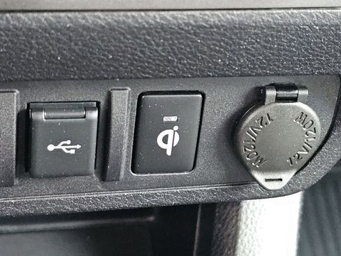 Used 2020 Toyota Tacoma TRD Off-Road image 15