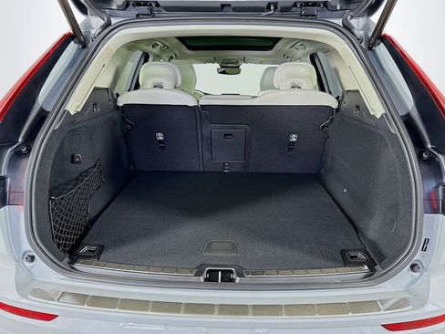 New 2026 Volvo XC60 T8 Ultra w/ Protection Package Premier AWD/4WD image 27