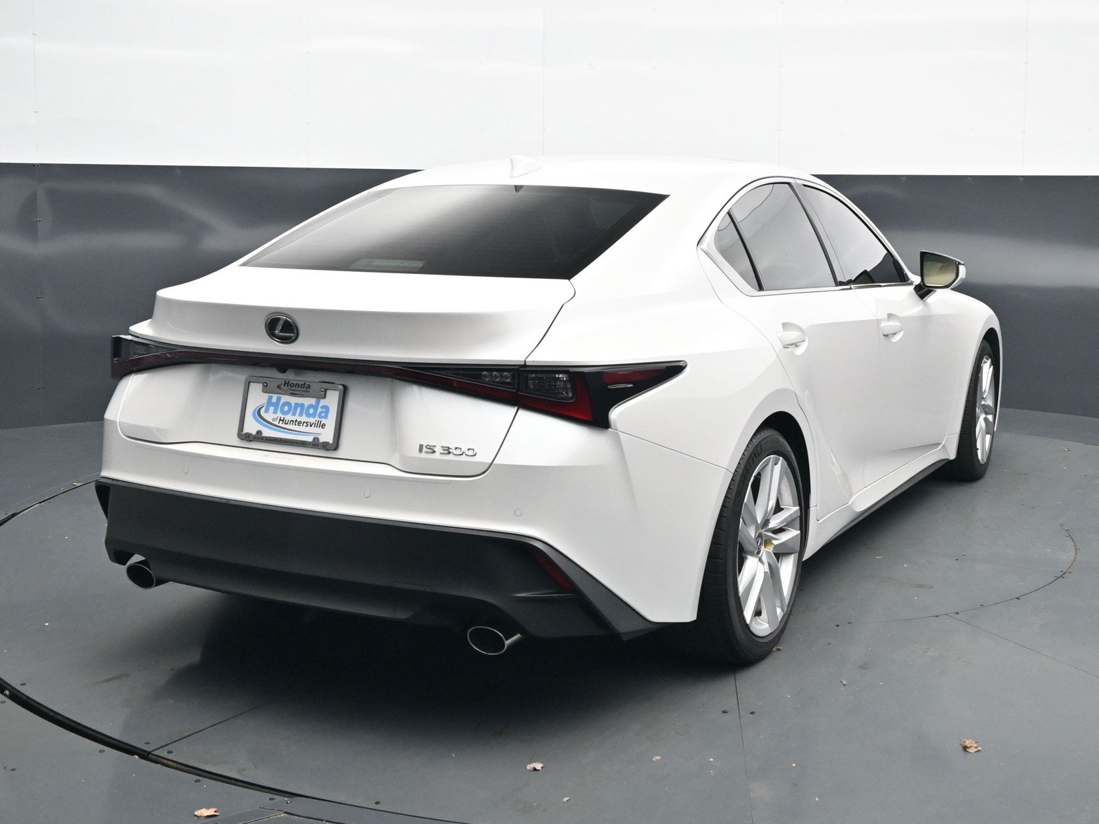 Used 2024 Lexus IS 300 w/ Comfort Package RWD image 7