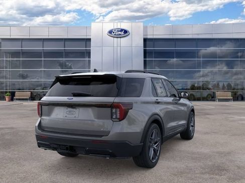 New 2026 Ford Explorer ST-Line w/ ST-Line Street Pack AWD/4WD image 8
